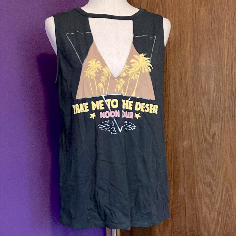 Express Cut-Out Take Me to The Desert Tank Top